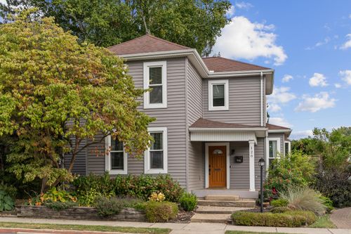 120 W Columbus St, Pickerington, OH, 43147-1258 | Card Image