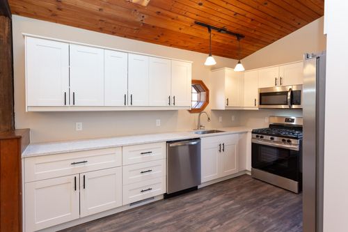 802 West Ave, Red Wing, MN, 55066-3119 | Card Image