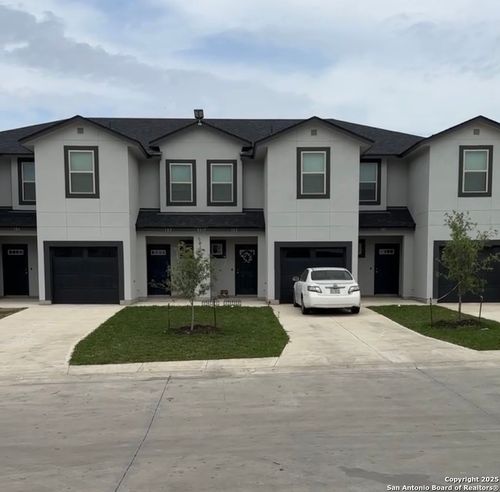 8415 Via Verona, San Antonio, TX, 78227-2169 | Card Image