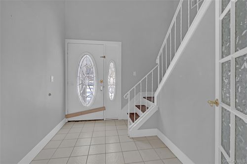 1 Domino Way, Mount Sinai, NY, 11766-2716 | Card Image