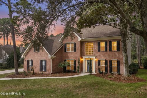8644 Hampshire Glen Dr S, Jacksonville, FL, 32256-9562 | Card Image
