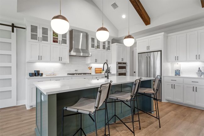 904 Glorietta Ave, House other with 3 bedrooms, 3 bathrooms and null parking in Mcgregor TX | Image 11