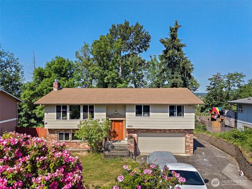2521 Talbot Crest Dr S, Renton, WA, 98055-4218 | Card Image