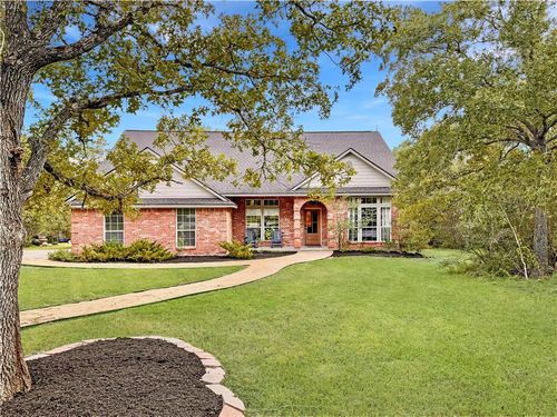 16717 Windy Ryon Rd, College Station, TX, 77845-6975 | Card Image