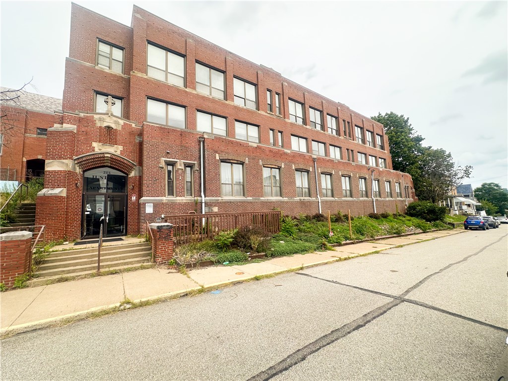 Commercial Sale in Mt Washington