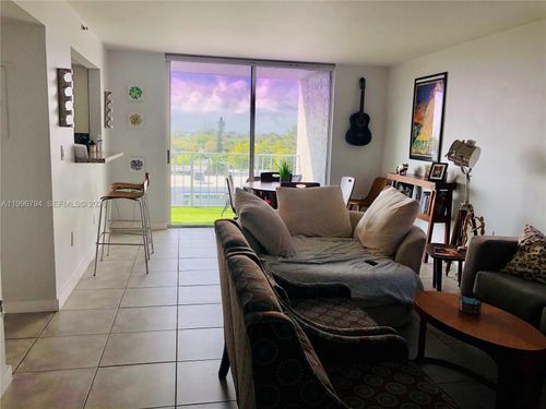 apt-g609-650 Ne 64th St, Miami, FL, 33138-6270 | Card Image