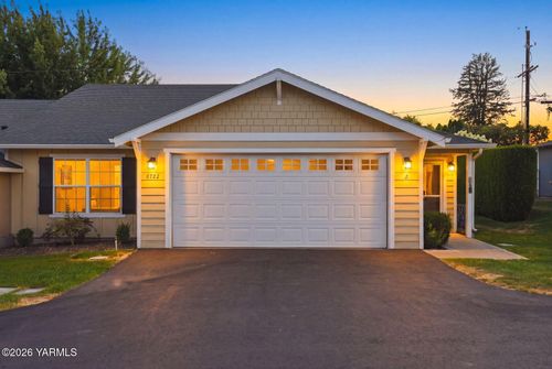 5722 W Walnut St, Yakima, WA, 98908-3440 | Card Image