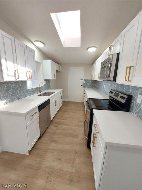 1972 Palma Vista Ave, Las Vegas, NV, 89169-1720 | Card Image