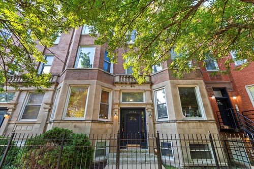 apt-3-2254 W Adams St, Chicago, IL, 60612-2049 | Card Image