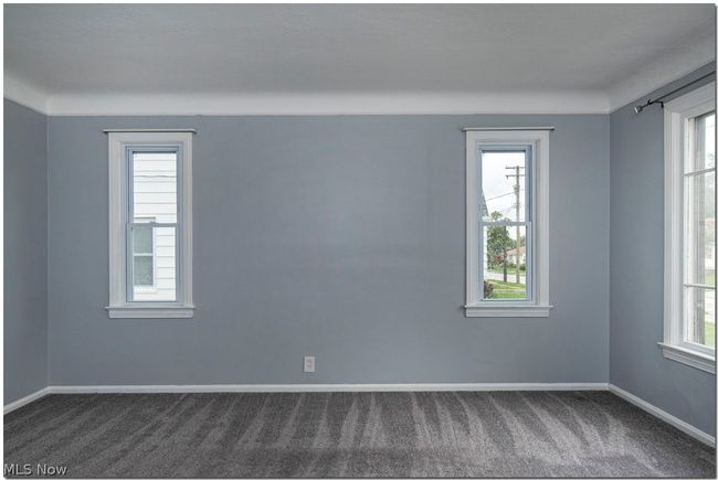 Living Room | Image 8