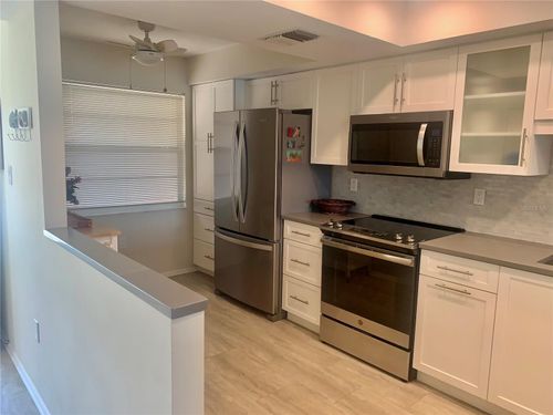 v287-2310 Canalbluff Pl, SARASOTA, FL, 34231-5018 | Card Image