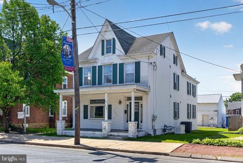 634 E Philadelphia Ave, BOYERTOWN, PA, 19512-2113 | Card Image