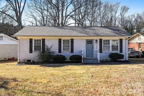 727 Thera Dr, Charlotte, NC, 28206-1742 | Card Image