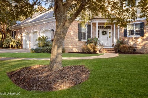 1315 E Second St, Pass Christian, MS, 39571-3109 | Card Image