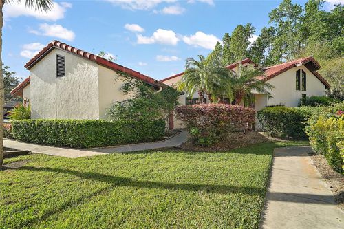 104 Clusterwood Dr, Yalaha, FL, 34797-3103 | Card Image