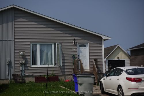 891 Denise St, Timmins, ON, P4P1A7 | Card Image