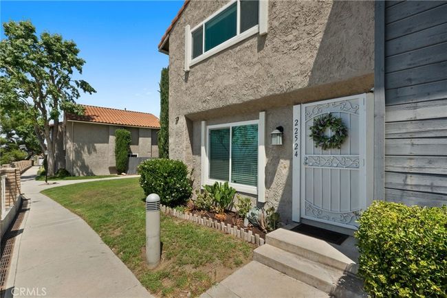 22524 Paseo Terraza, Townhouse with 2 bedrooms, 2 bathrooms and 2 parking in Santa Clarita CA | Image 17