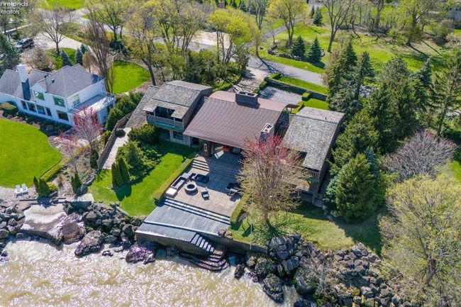 4917 E Cliff Rd, House other with 3 bedrooms, 5 bathrooms and 2 parking in Port Clinton OH | Image 93