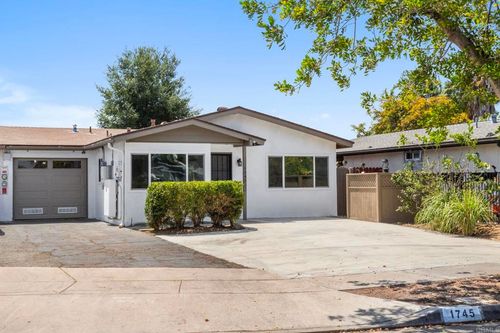 1745 Acorn St, Escondido, CA, 92027 | Card Image