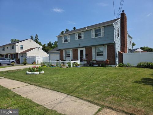 242 Hendrickson Ave, Beverly, NJ, 08010-2024 | Card Image