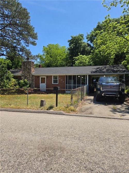 201 Scarborough St, Spring Lake, NC, 28390-3828 | Card Image