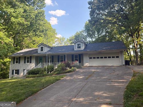 3988 Valley Park Dr Sw, Lilburn, GA, 30047-2241 | Card Image