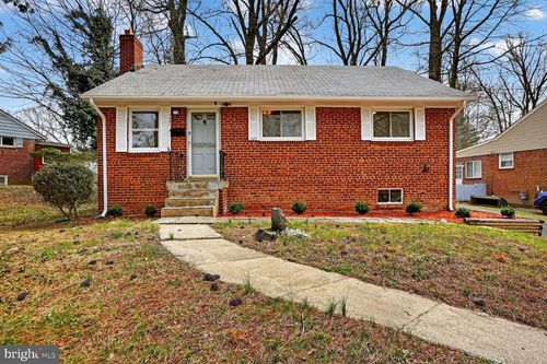 3601 Crest Dr, ANNANDALE, VA, 22003-1615 | Card Image