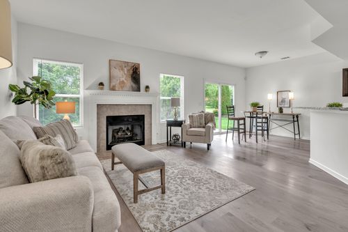 1000 Beverly Ln, Spring Hill, TN, 37174-4530 | Card Image