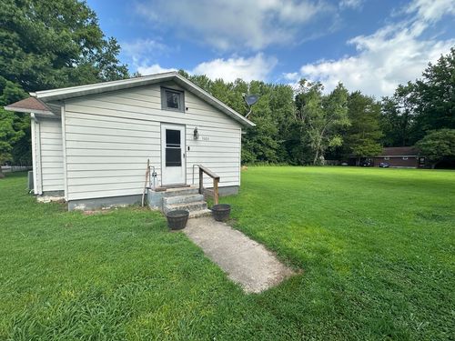 1603 West Rd, West Frankfort, IL, 62896-4972 | Card Image