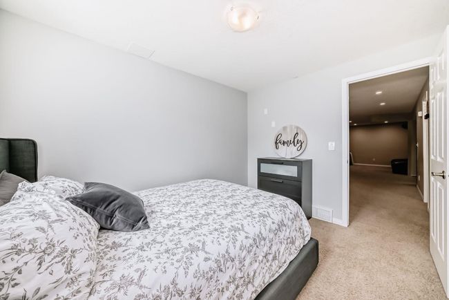 207 Deerview Way Se, Townhouse with 3 bedrooms, 2 bathrooms and 1 parking in Calgary AB | Image 30