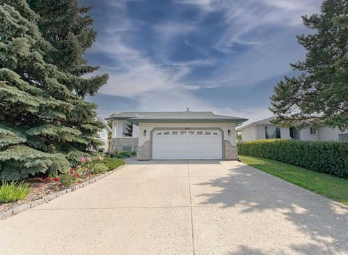1829 11 Avenue, Wainwright, AB, T9W1N3 | Card Image