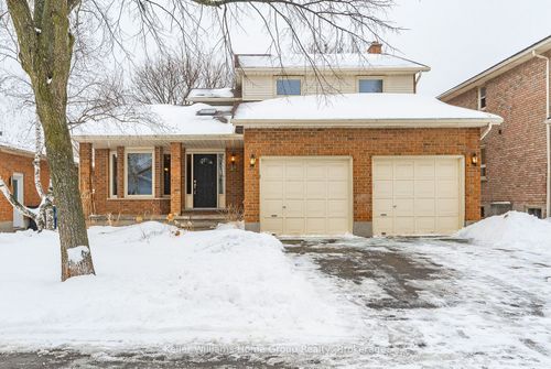 31 Pinetree Dr, Guelph, ON, N1K1P1 | Card Image