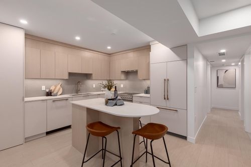 101-2329 34th Ave E, Vancouver, BC, V5R2S6 | Card Image