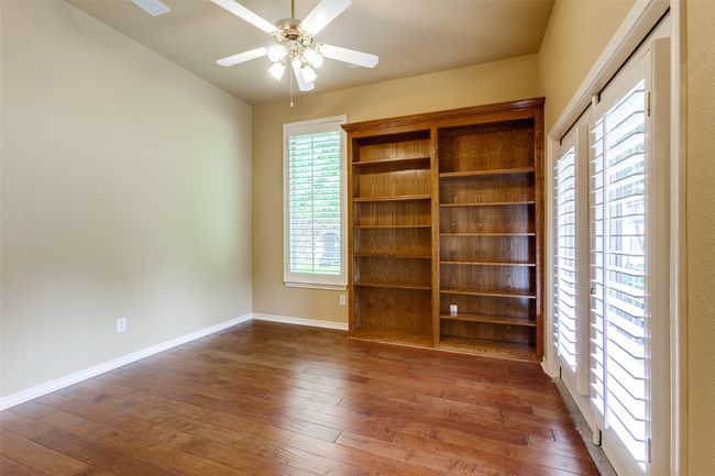 Large office with plantation shutters | Image 20