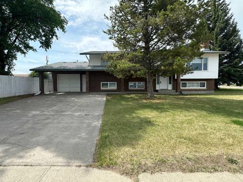 5323 56 Street, Taber, AB, T1G1L8 | Card Image