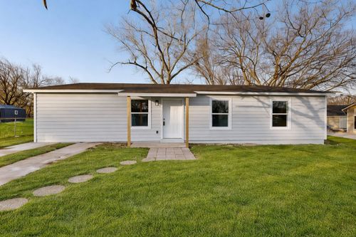 928 Hackamore St, White Settlement, TX, 76108-1111 | Card Image