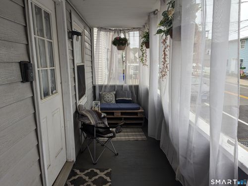 19 Portland St, Middletown, CT, 06457-2209 | Card Image