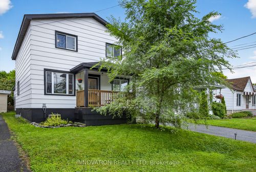 166 7th St E, Cornwall, ON, K6H2R3 | Card Image