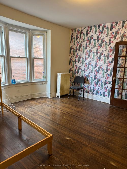 300-678 Huron St, Toronto, ON, M5R2R9 | Card Image