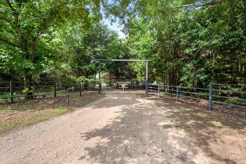 15050 Se County Road 2350, Streetman, TX, 75859-7218 | Card Image