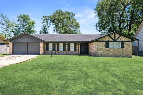 340 Maxwell Dr, Beaumont, TX, 77707-2052 | Card Image