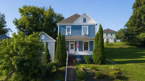 984 W Pike St, Clarksburg, WV, 26301-2554 | Card Image