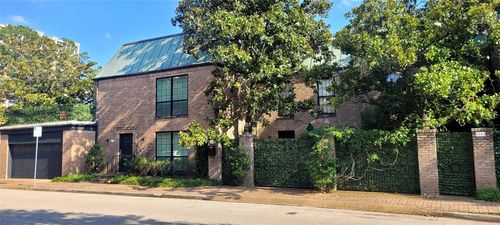 5-1111 Autrey St, Houston, TX, 77006-6104 | Card Image