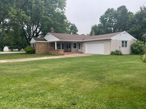 616 Lake Shore Dr, Cadillac, MI, 49601-1745 | Card Image