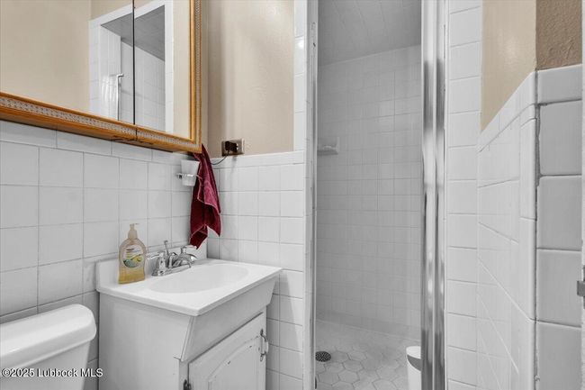 1405 3 Rd St, House other with 3 bedrooms, 2 bathrooms and null parking in Plains TX | Image 8