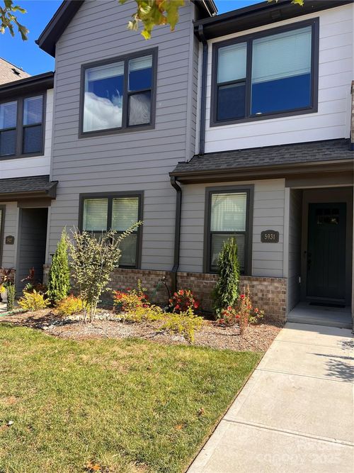 5931 Ardrey Kell Rd, Charlotte, NC, 28277-4997 | Card Image