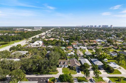 864 100th Ave N, Naples, FL, 34108-2242 | Card Image