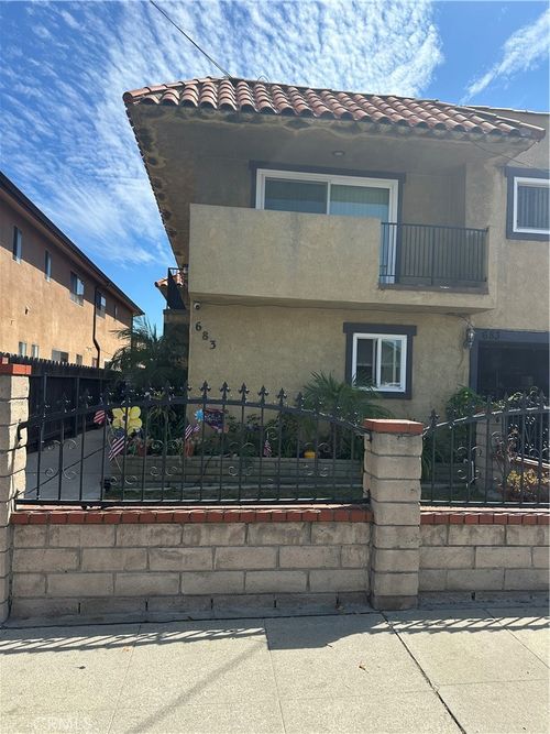 4-683 W 12th, Los Angeles, CA, 90015 | Card Image