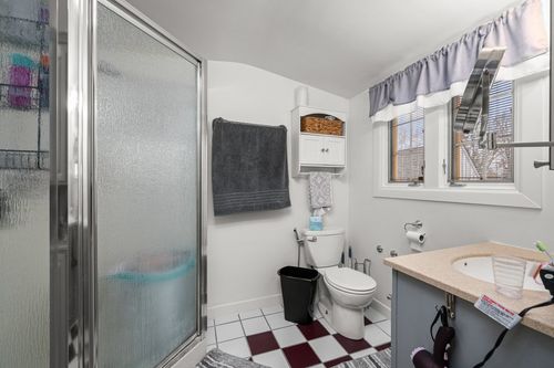 215 W Prospect St, Kewanee, IL, 61443-2837 | Card Image