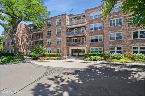 1b-1 Putnam Hl, Greenwich, CT, 06830-5701 | Card Image